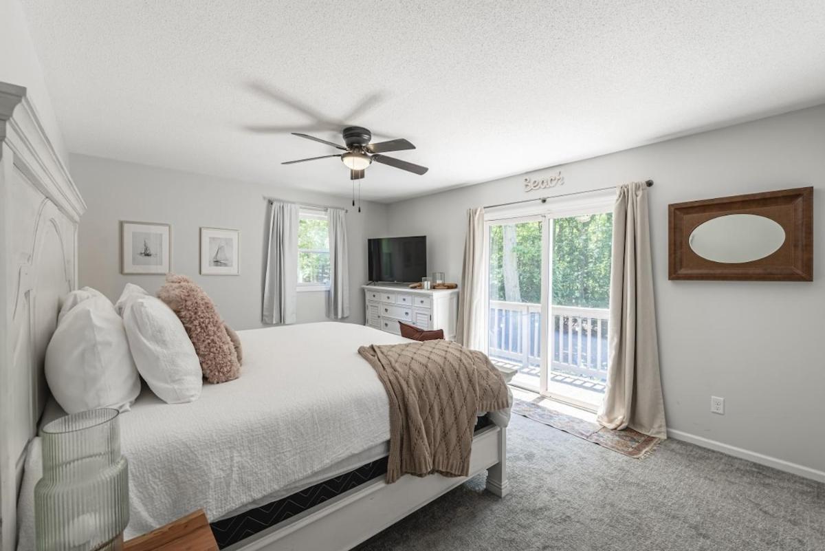 Coastal Comfort Meets Beachside Bliss Muskegon Εξωτερικό φωτογραφία