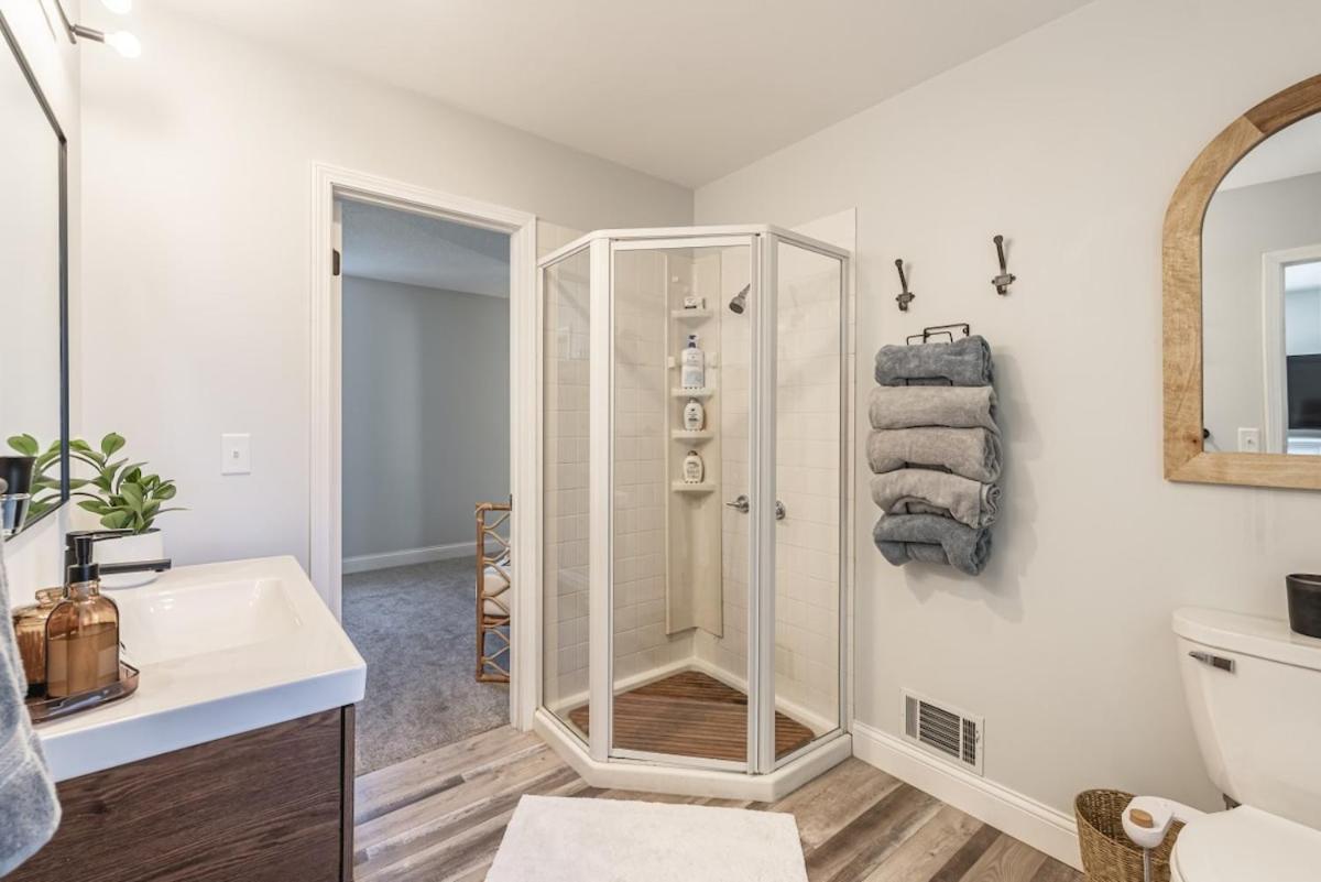 Coastal Comfort Meets Beachside Bliss Muskegon Εξωτερικό φωτογραφία