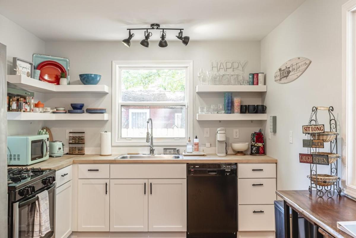 Coastal Comfort Meets Beachside Bliss Muskegon Εξωτερικό φωτογραφία